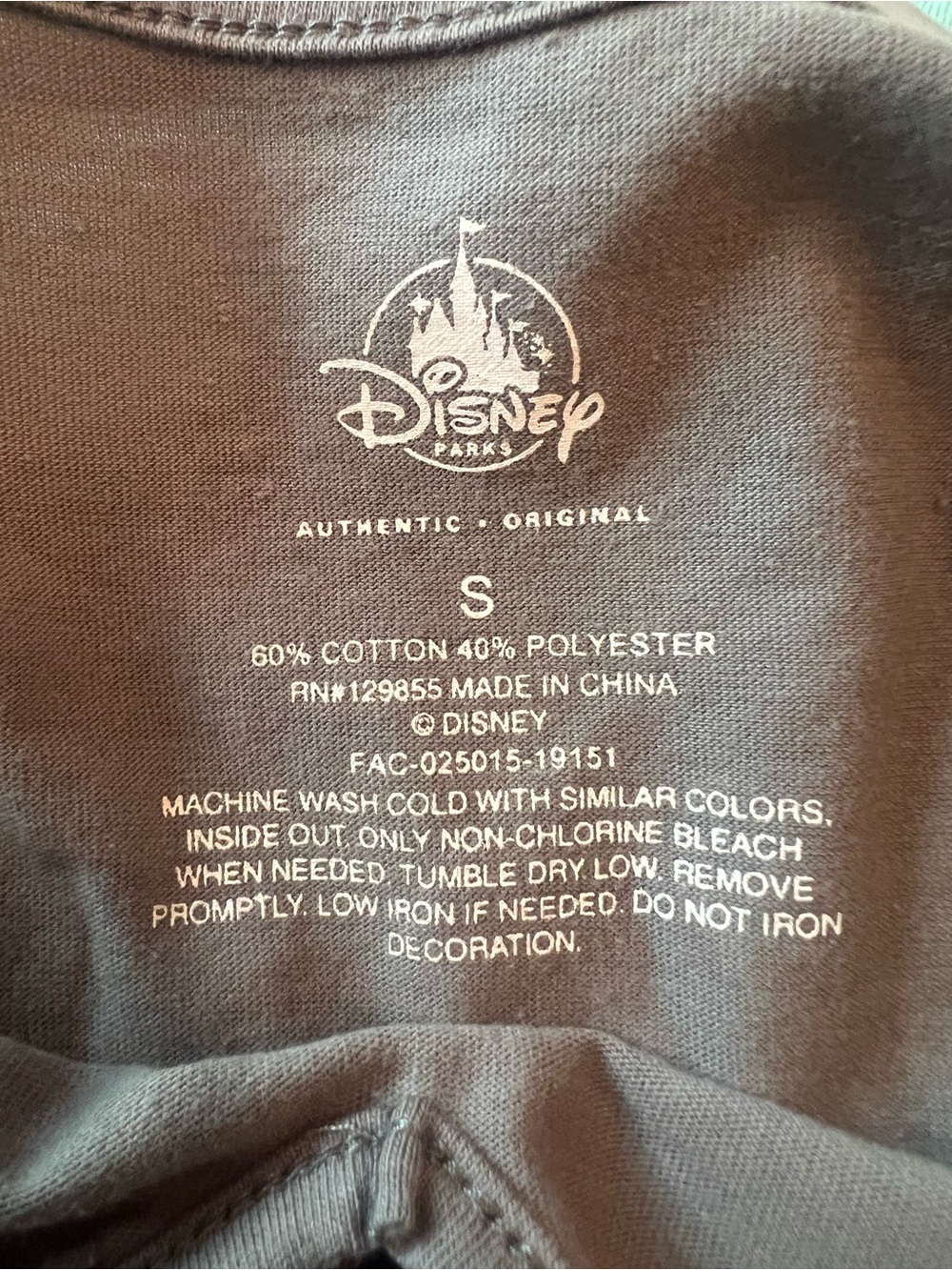 Disney Gray Hocus Pocus Short Sleeve Graphic Tee - Picture 3 of 3